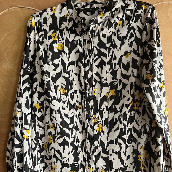 Guess M long sleeve mandarin collar black and light gray blouse, buttons closure - Picture 5 of 10